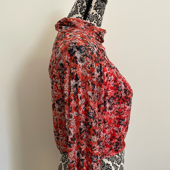 Urban Outfitters Orange Mesh Floral Top Size S - Picture 2 of 7